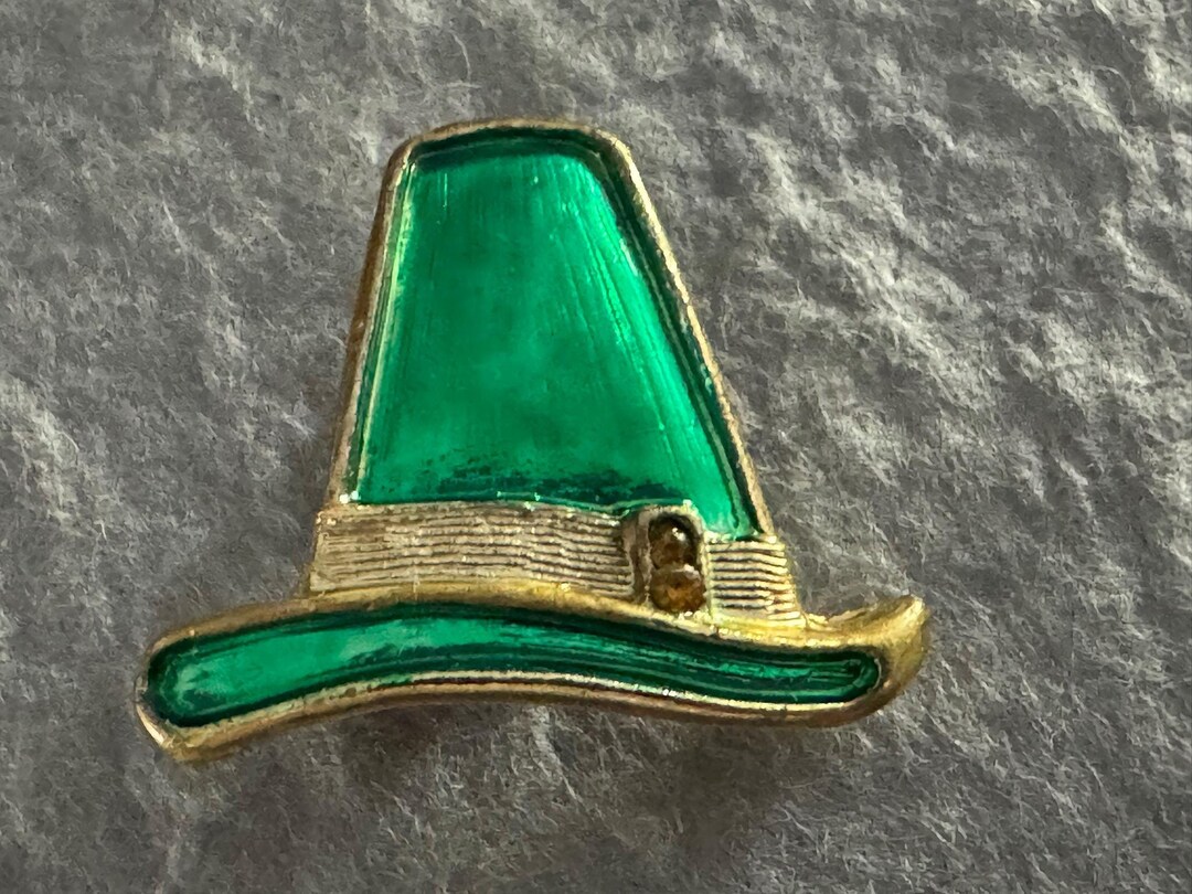 Vintage BEATRIX Leprechaun Hat Brooch Pin Green Enamel & Amber Color ...