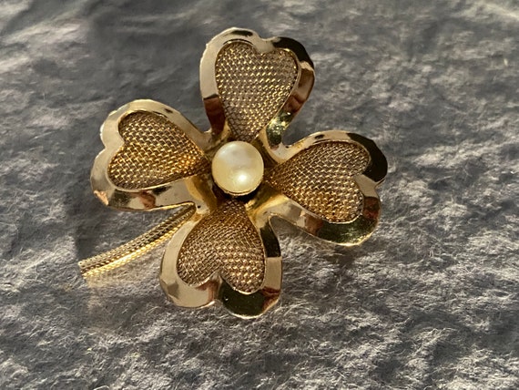 Vintage CORO Shamrock Lucky Clover Brooch Pin, Fa… - image 3