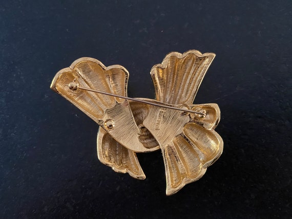 Vintage MONET Ribbon Motif Brooch, Statement Mass… - image 7