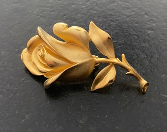 Vintage DARLENE Signed Rose Brooch, Matte Gold Tone Floral Flower Brooch, Designer Signed Dimensional Rose Stem Leaf Brooch Pin