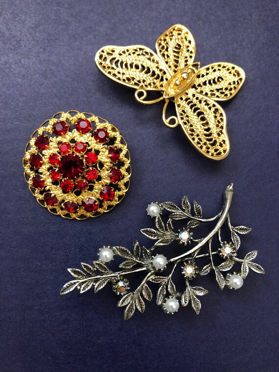 Lot 3 Vintage Brooches, Red Glass Czech Rhineston… - image 3