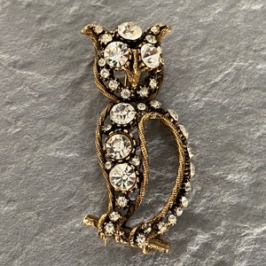 Vintage Rhinestone OWL Brooch, Clear Rhinestone Open Work Owl Brooch Pin, Antique Gold Tone Metal Wild Bird Brooch, Wise Bird Owl Brooch.