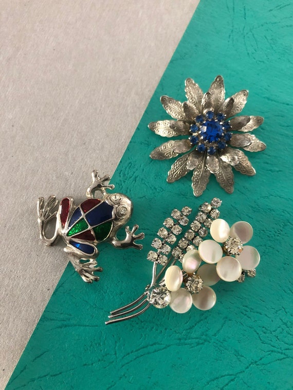 Vintage Rhinestone Enamel Brooch Lot, 3 Brooches l