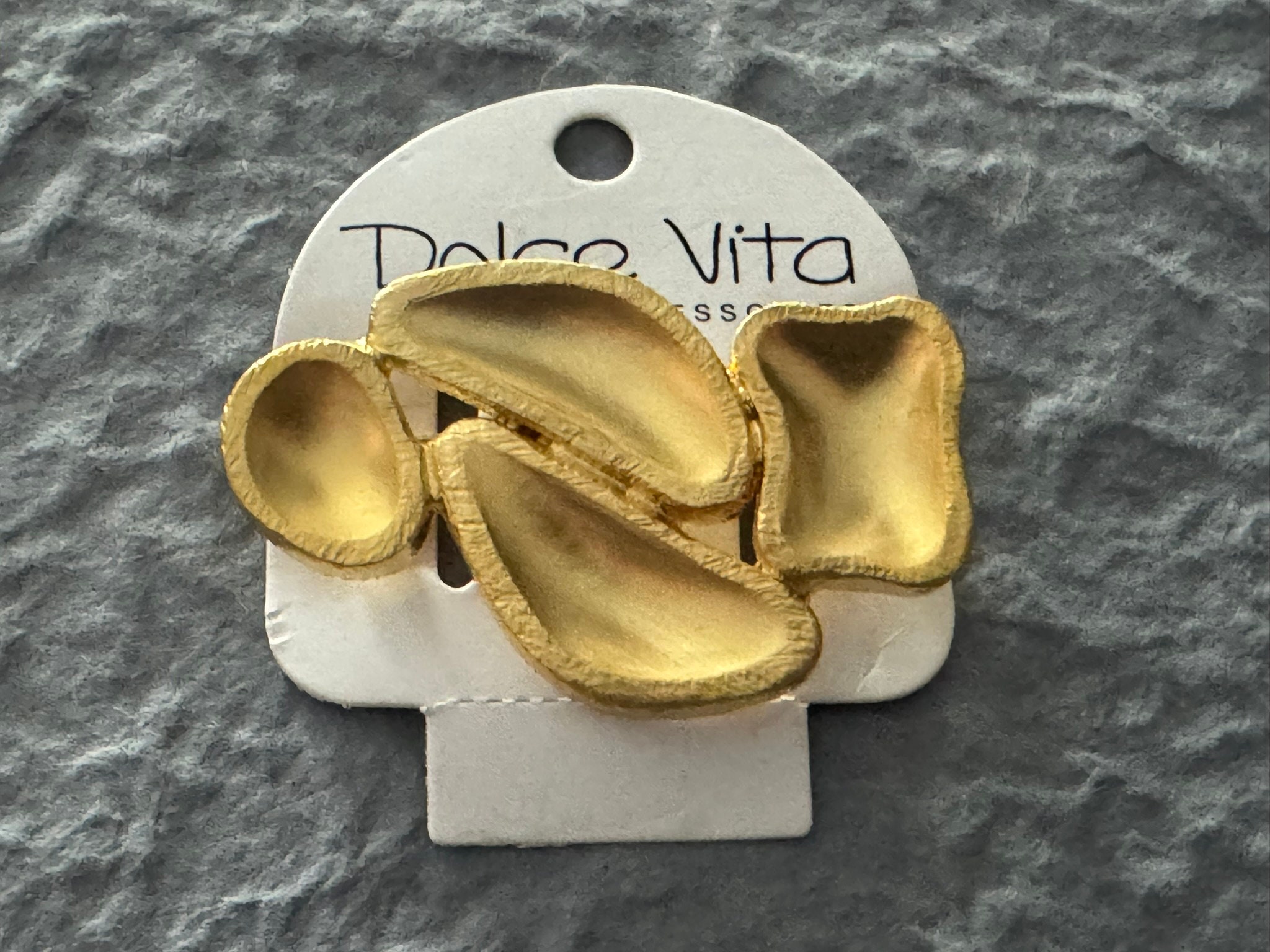 Broche 'Dolce Vita' Motif Soleil En Métal Mat Argenté - Occasion, Parfaite Pour Personnaliser Une Veste Ou Un Sac