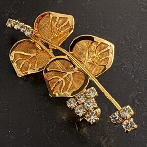 Grande Broche Vintage Années 60 à Reflets Métalliques - Occasion Bon état - Fermoir Légèrement Tordu