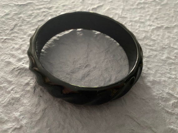 Vintage Black Old Plastic Bangle Bracelet.  Swirl… - image 1