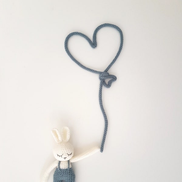 Ballon coeur en tricotin pour décoration chambre bébé, tricotin ballon en forme de coeur pour déco murale chambre enfant