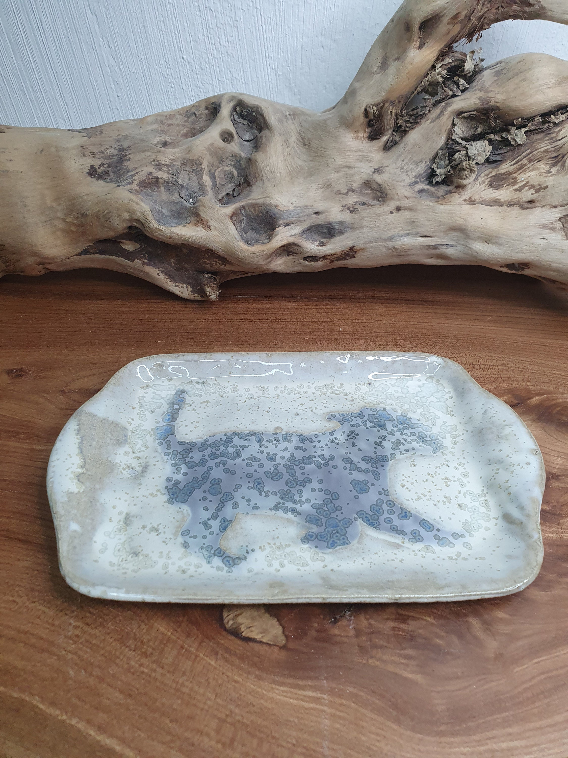 Petit Plat ou Plateau Carré en Grès Émaillé, Tons Blancs et Gris Violet , Motif Chien