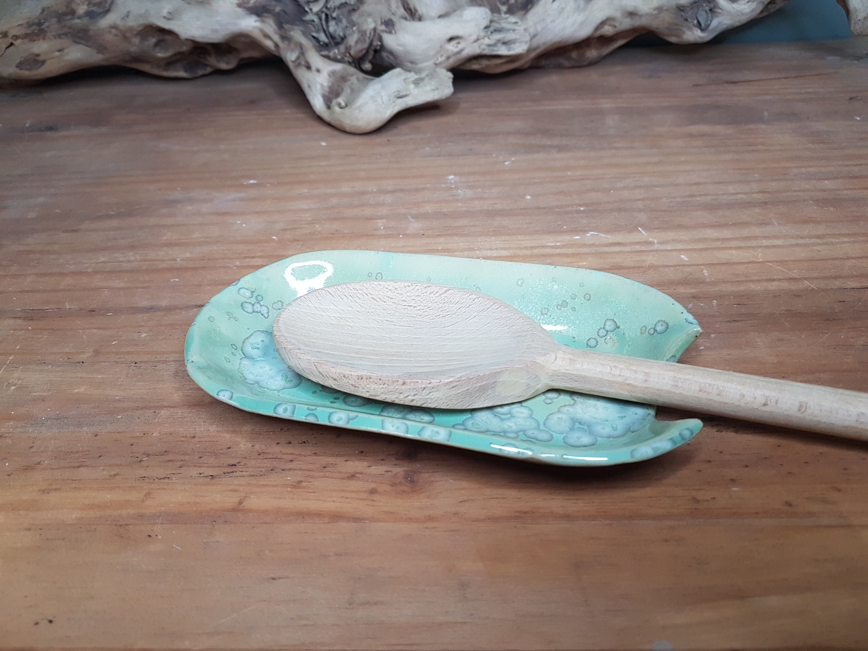 Cuchara ovalada descansa con una muesca de arenisca esmaltada | Etsy