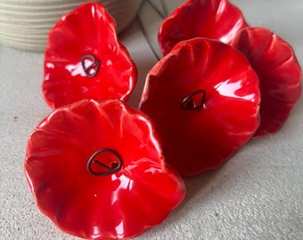 Bouquet of 5 small red earthenware flowers – handcrafted floral decoration – handmade home decor – original interior decoration