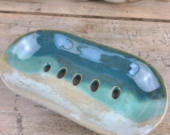 Oval soap dish in white and green enamelled stoneware, artisanal bathroom accessory