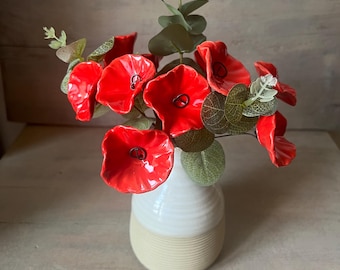 Bouquet of 10 small red earthenware flowers – handcrafted floral decoration | Ceramic red flower bouquet (handmade home decor)