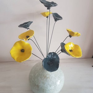 10 small ceramic flowers – yellow & blue-grey