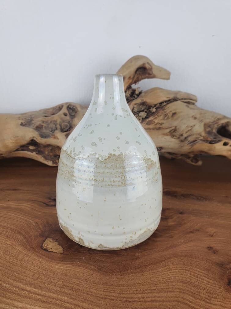 Vase en Céramique Blanc, Création Artisanale Pour Votre Décoration Intérieur