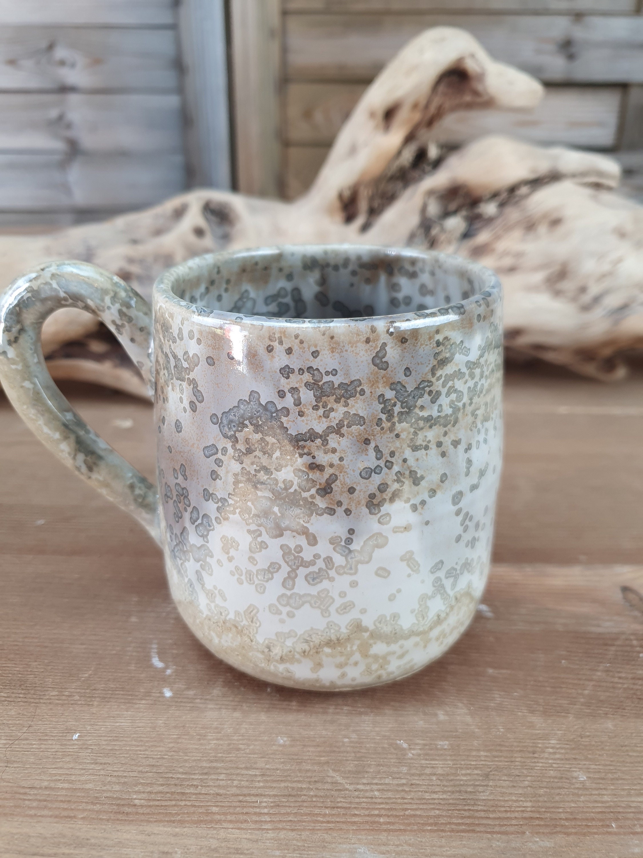 Tasse, en Grès Émaillé, Grise Violette et Blanche Pour Le Thé ou Café, Fabrication Artisanale