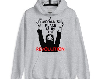 Der Platz einer Frau ist in der Revolution - Feministin, Widerstand, Protest, sozialistischer Hoodie