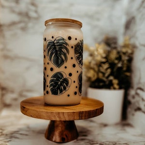 Monstera iced coffee cup, Gifts for plant lovers, plant gifts, gifts for her, plant coffee cup, iced coffee cup with Lid and Straw