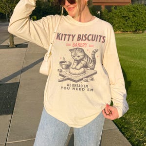 Cat Biscuit Long Sleeve Shirt, Cute Kitty Biscuits Bakery Retro Style Graphic Tee, Funny Baking Gifts for Her, Cat Lover Baker T-Shirt