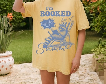 Book Girl Summer T-Shirt: Funny Raccoon Reader Tee