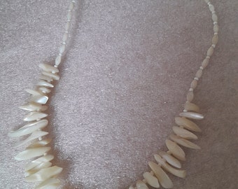 Antique Balamuti Mother of Pearl Shell Bead Necklace from 1920's