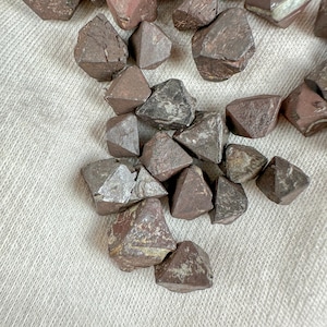 5 PCS Raw Magnetite Crystal / Rough Magnetite Stone / Power / Transformation