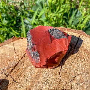 Raw Mookaite Jasper Crystal / Rough Australian Stone / Strength / Vitality / Healing / Power / Instincts / Self-Confidence / Procastination