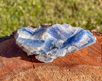 Blue Kyanite Raw Crystal / Brazilian Large Matrix / Rough Stone / Throat Chakra / Confidence / Communication / Meditation / Vivid Dreams