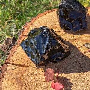 Rough Black Obsidian Crystal / Raw Stone / Base Chakra / Aura Cleanse / Protection / Grounding / Transformation / Metamorphoses / Negativity