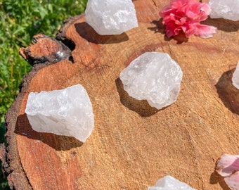 Rough Milky Quartz Crystal / Raw Snow Quartz Stone / White Quartz / Wisdom Stone / Aura Cleansing / Positive Experiences / Anxiety / Stress