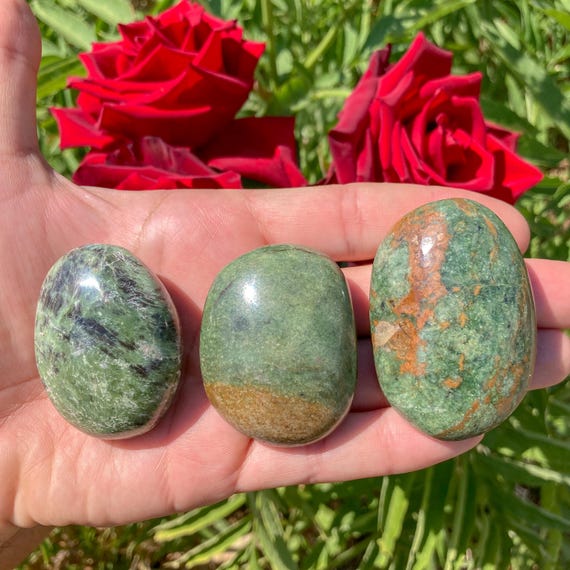 Chrysoprase Palmstone / Green Stone / May Birthstone / Sacral Chakra / Heart Chakra / Spiritual Protection Gift / Adaptability