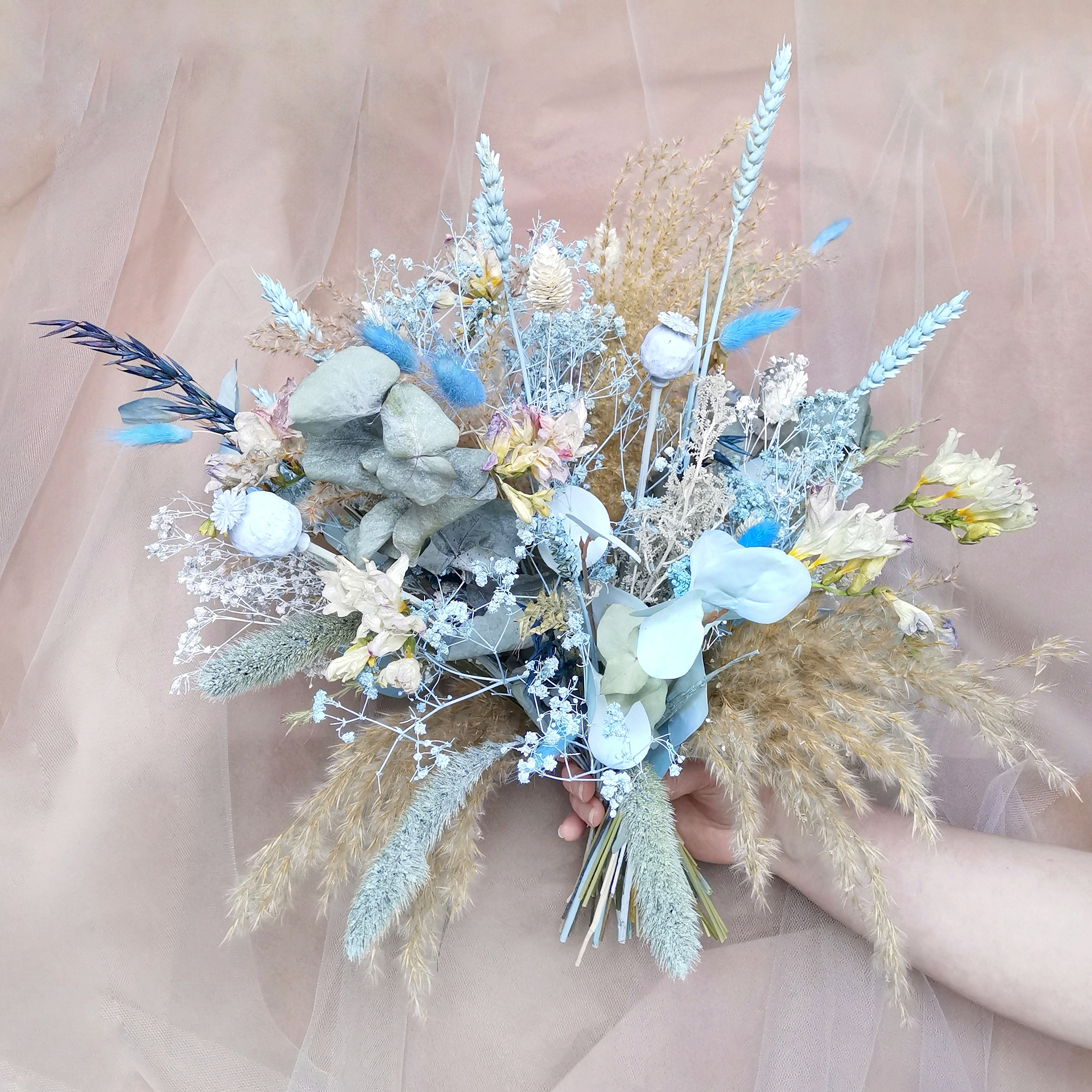 All Dried Flowers and Grasses at Afloral  Baby blue aesthetic, Blue  aesthetic pastel, Blue aesthetic
