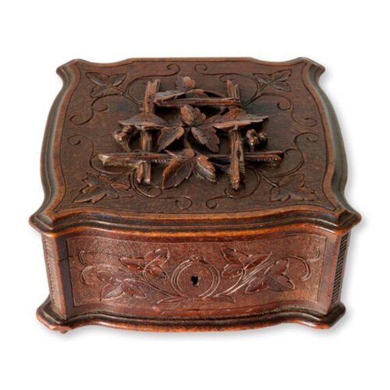 Antique Hand-Carved Black Forest Box - image 5