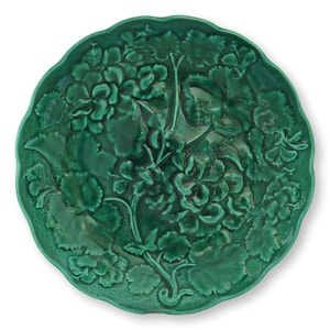 10&quot; Green Majolica Geranium Plate