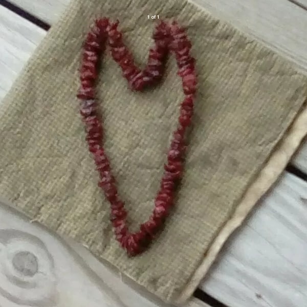 8 in cranberry heart