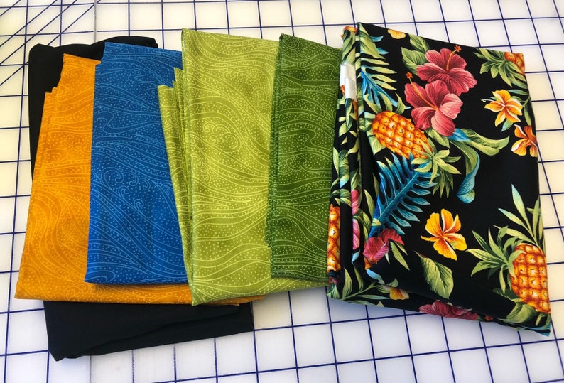 Hawaiian hugs and kisses pineapple quilt kit includes reusuable shopping bag