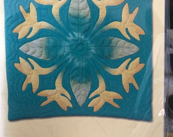 Bird of Paradise (pua manu) Hawaiian Quilt Pillow Pattern by Island Heritage