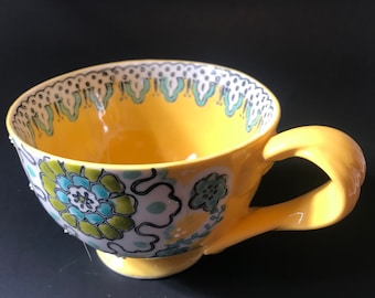 Vintage Fabrique En Chine Cappuccino Mug, Footed, Floral, Knotted Handle Yellow Coffee Cup