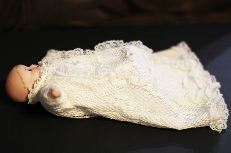 1989 Rare San Francisco Music Box Baby Doll Plays brahms Lullabywith