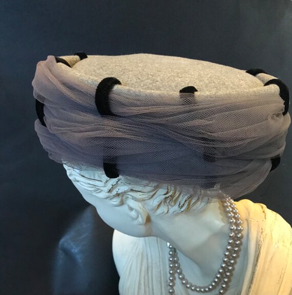 Vintage Woman’s Turban Crown Hat, Goodyear’s Depa… - image 4