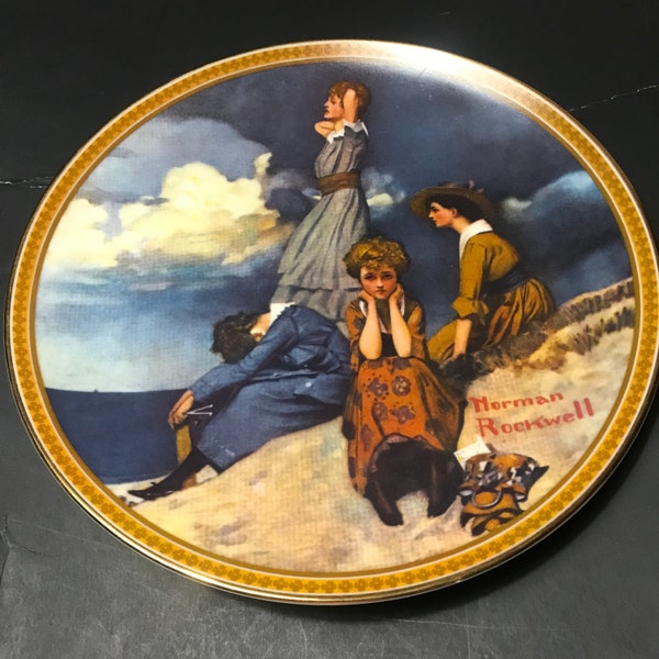 Années 1990, Plaque de collection Norman Rockwell « Rediscovering Women » Colkection, Édition Limitée « Waiting on the Shore », Original Knowles Box