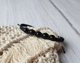 Black obsidian macrame bracelet, Tiny obsidian crystals bracelet, minimalist bracelet, Woven healing stone Chakra.