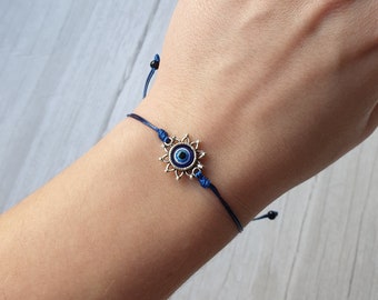 Evil eye bracelet. Protection bracelet. Blue evil eye charm. Adjustable friendship bracelet