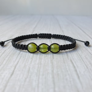 Peridot bracelet, August birthstone, Macrame gemstone bracelet, Woven crystals minimalist bracelet