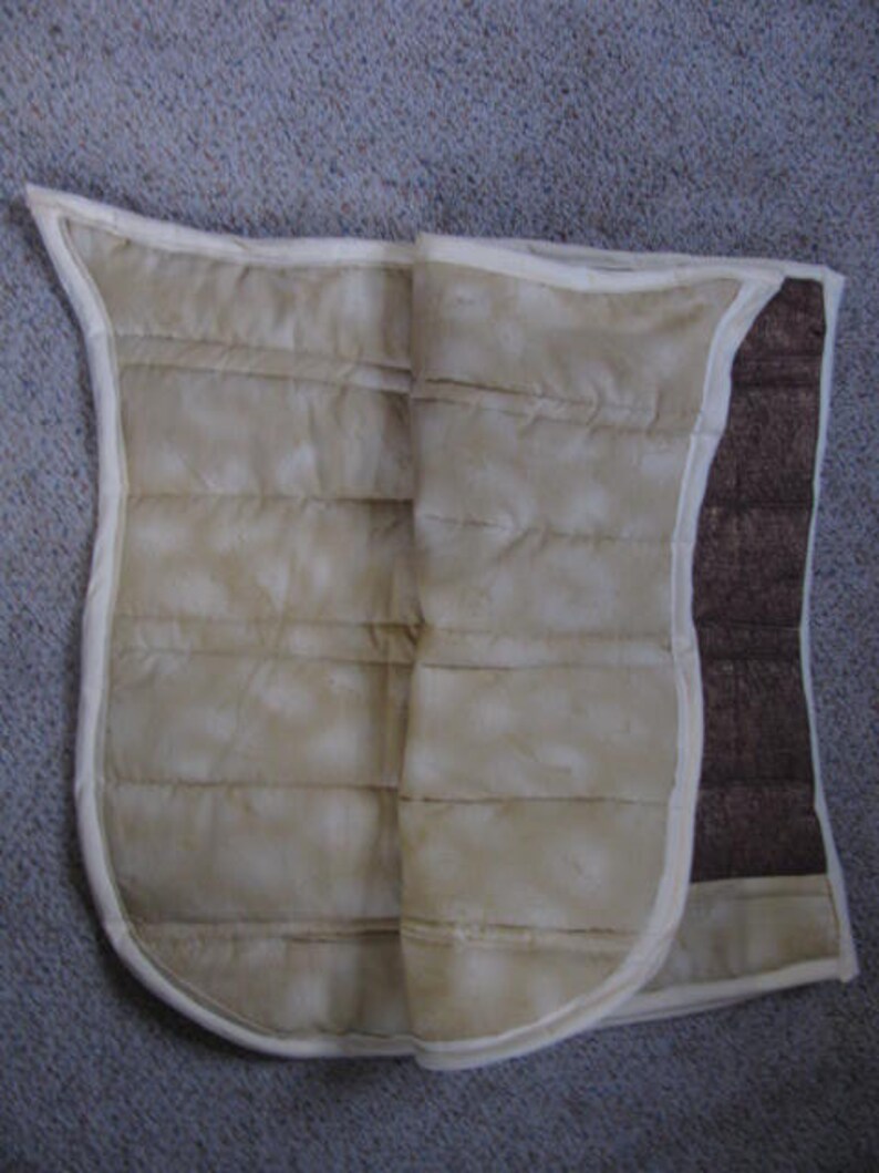 Swallow Tail Dressage Pad in Bronze and Gold