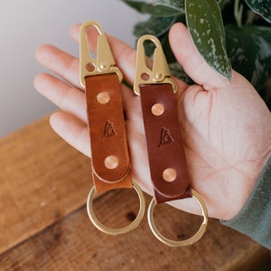 Leather Key Fob | Minimal, Simple | Gift for Him, Dad, Brother, Husband, Boyfriend | Key Chain | Key Ring