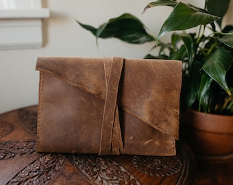 leather envelope for photo prints and keepsakes