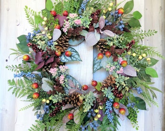 Everyday wreath, all season wreath, Spring wreath, Berries wreath, year round wreath, Eucalyptus wreath, Farmhouse Winter wreath