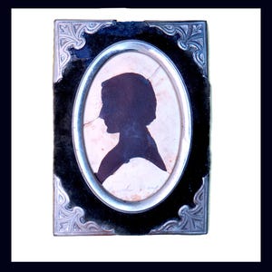 Antique Silhouette in an Antique Silver Trimmed Recessed Ring Velvet Photo Picture Frame, frame 4.5&quot; x 3.24&quot;, circa 1877, Haertig collection
