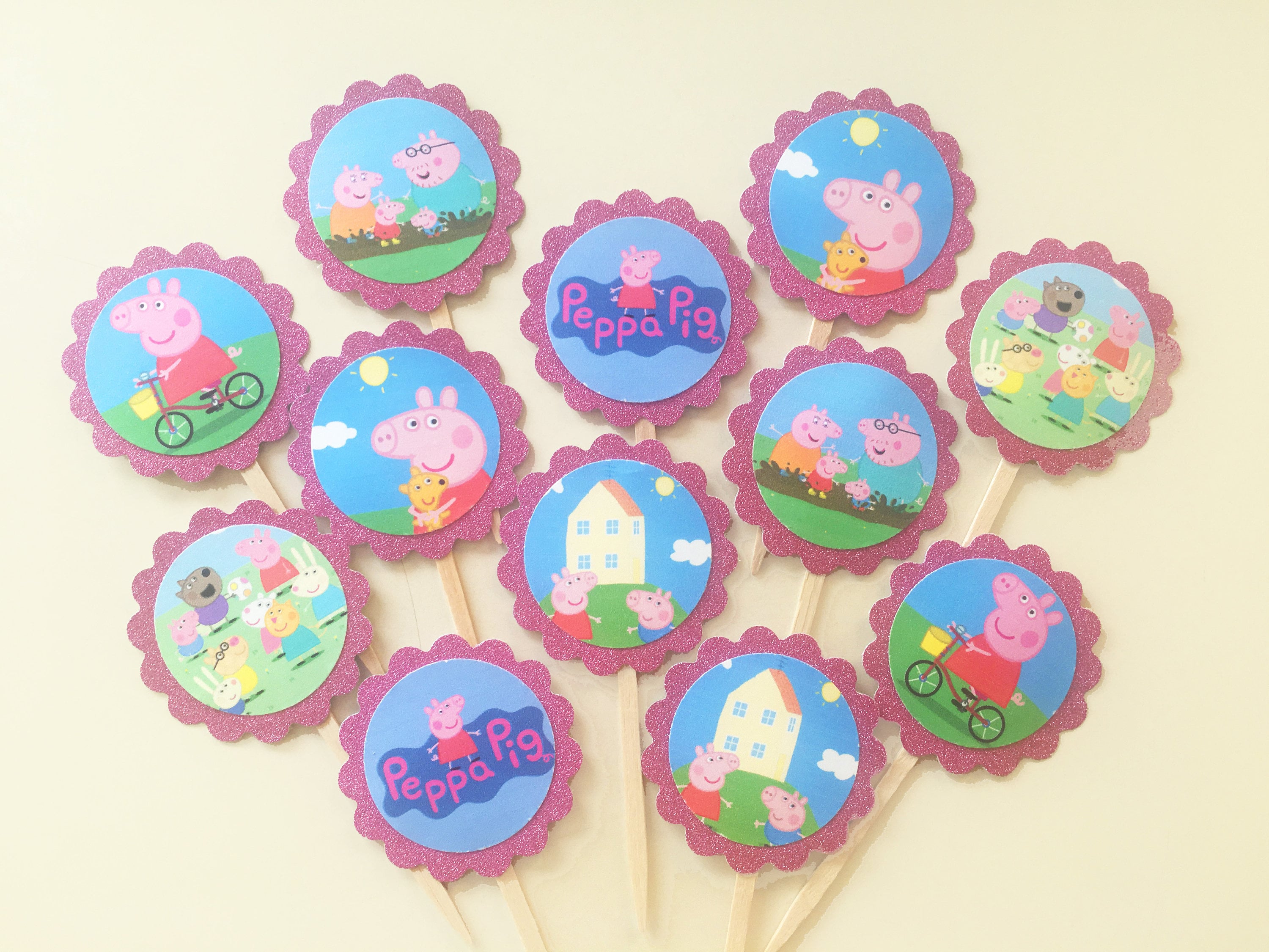 Peppa Pig * Cupcake Toppers