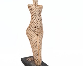 Estatueta de Vênus de Cucuteni - Escultura de cerâmica da deusa neolítica